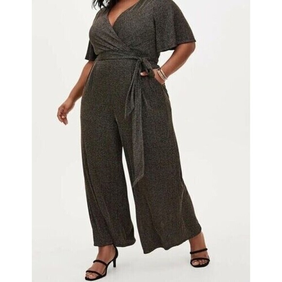 Torrid Shimmer Stripe Surplice Jumpsuit Black Gold 1X  14/16 Pant Romper New - Picture 1 of 5